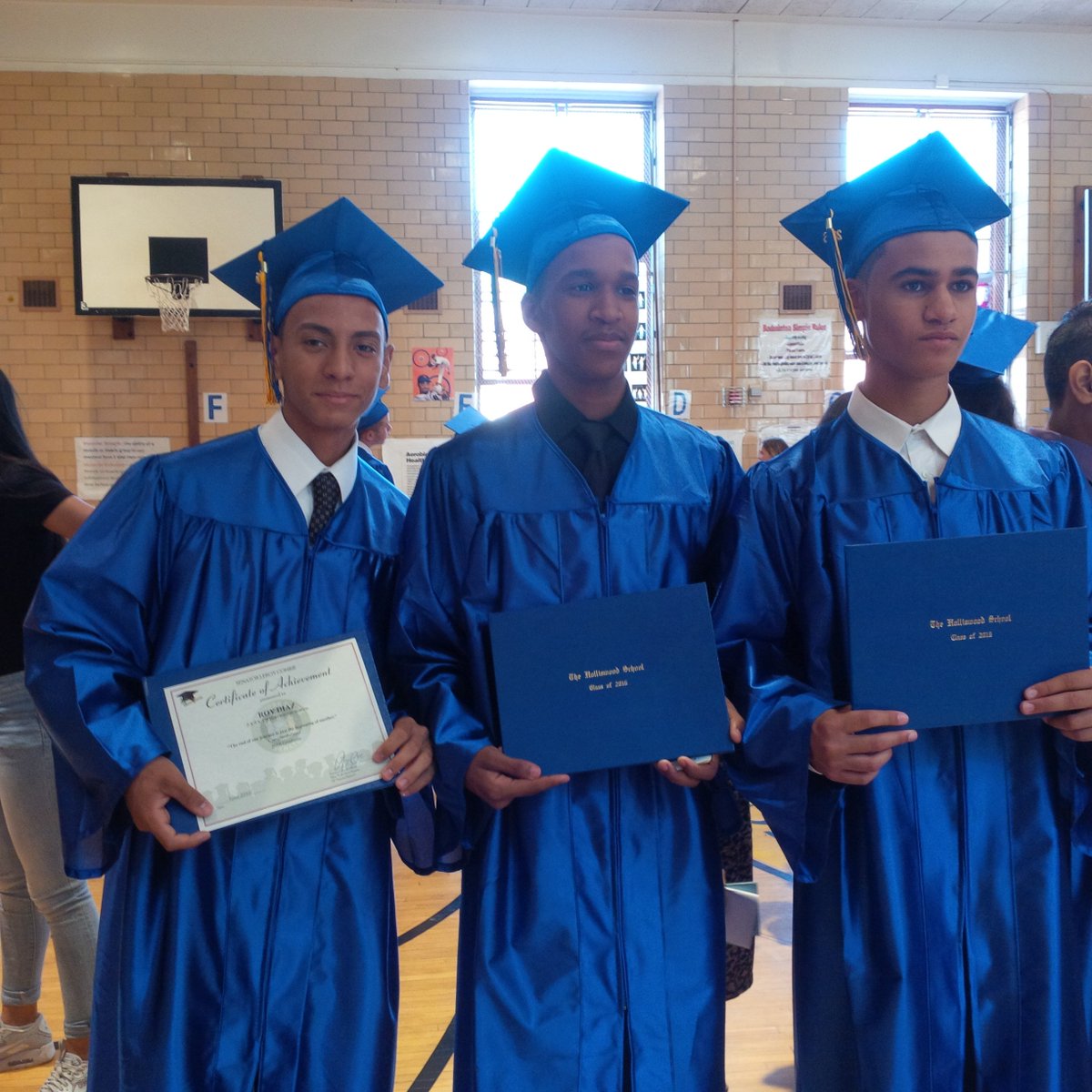 26q178's tweet photo. Holliswood Class of 2016: Congrats 8th Graders! #Celebrate16 @D26Team Thank you Families! https://t.co/6wFGrmScU5
