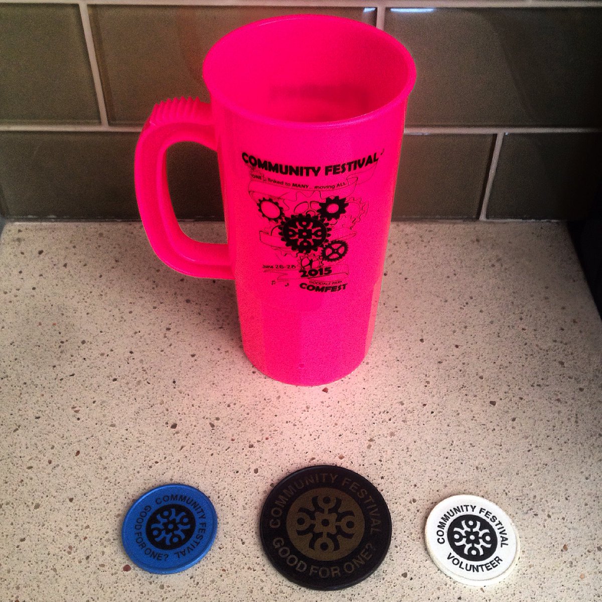 bendgibbons's tweet photo. A #comfest2016 reminder on #tokenmath 1 #ComFest token = 1 beer, either #ohiocraftbeer or lager. #HappyComfest https://t.co/VdgbdySgXW