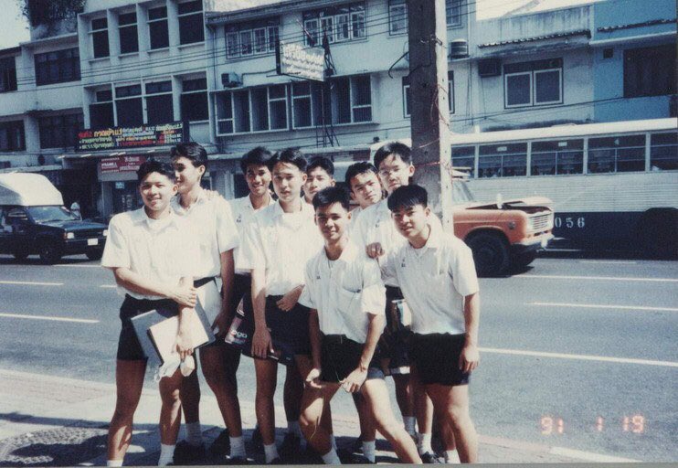 CH_MISO's tweet photo. กางเกงนร.รุ่นพ่อก็สั้นเถอะ https://t.co/0hnn11ZH6m