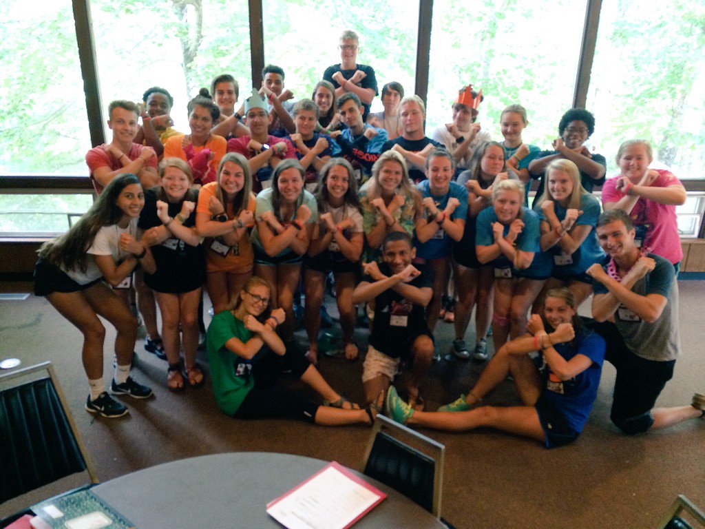 stevetarver's tweet photo. #BRLS2016 Cross Training class- Heart Anatomy: Muscle Structure; Flipping Tires; MUD RUN! #healthyliving YMCA teens https://t.co/6jXRW3N3kL