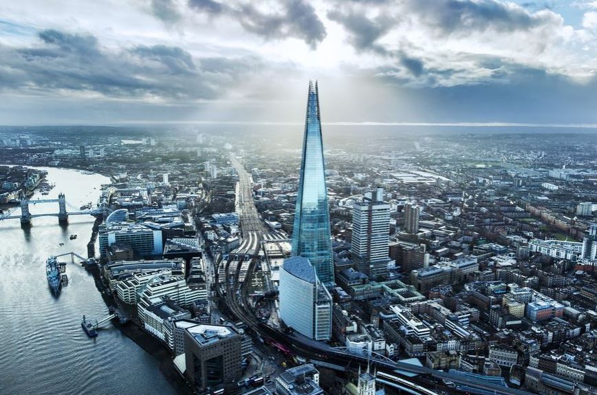 TheShardLondon's tweet photo. London's #Shard voted one of the world’s most beautiful buildings https://t.co/TFkpjNm9Wz @Raconteur https://t.co/oxew8yImfQ