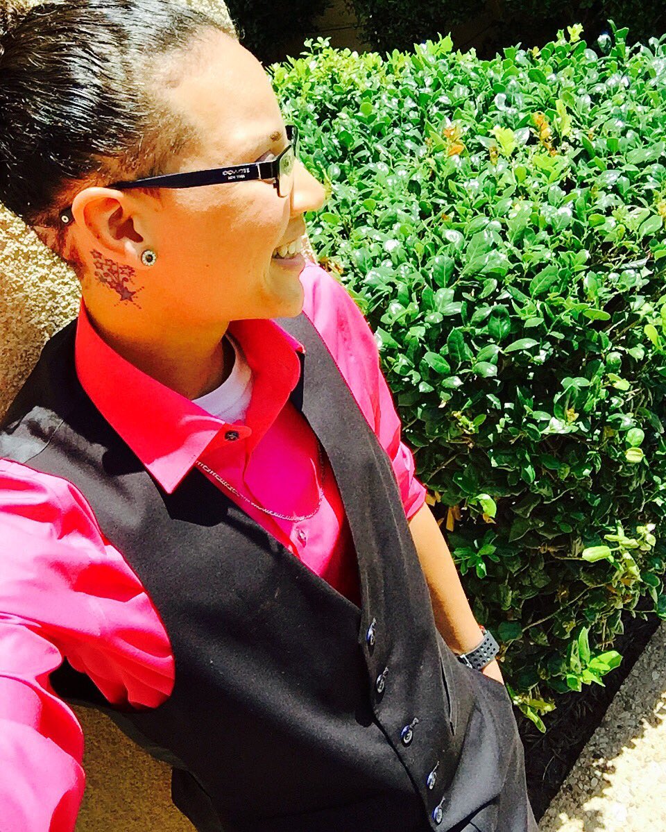 SheScreams_Papi's tweet photo. Can I just be scouted by a modeling agency already 😩 #StudModeling #LesbianModels #Sophisticated 👔 💵💰 https://t.co/9UacoDQxn8