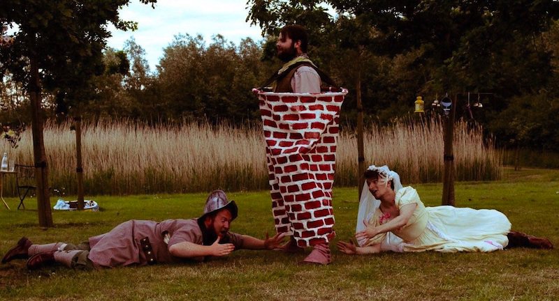 AllEdinTheatre's tweet image. Preview of tonight's @QMidsummer  midsummer frolics on the Cowgate
alledinburghtheatre.com/midsummer-frol…