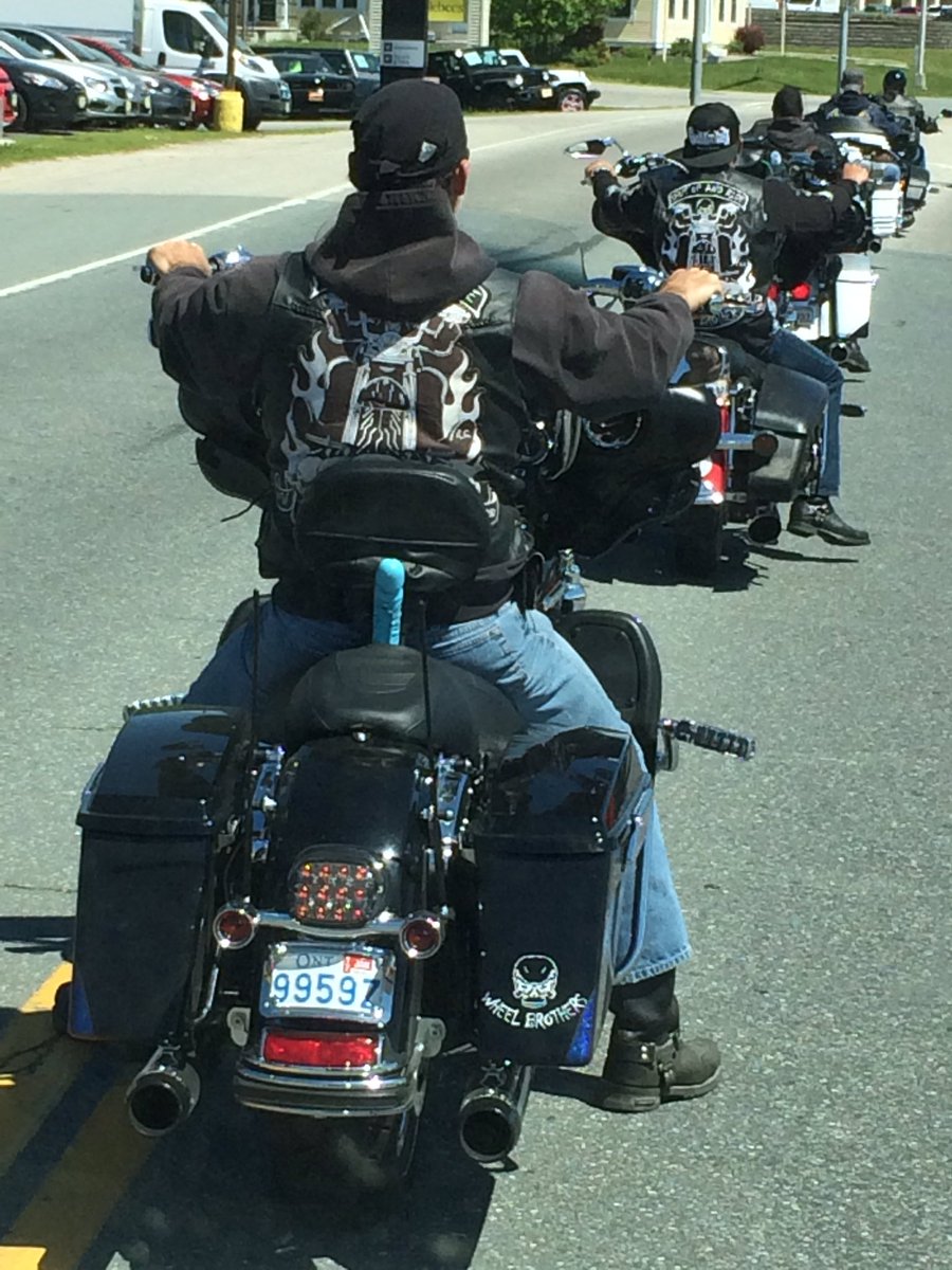 JustLModern's tweet photo. #justlmodernantique misses #nhbikeweek. Thanks for the stop by #bikers. https://t.co/J1dI2Z0fQj