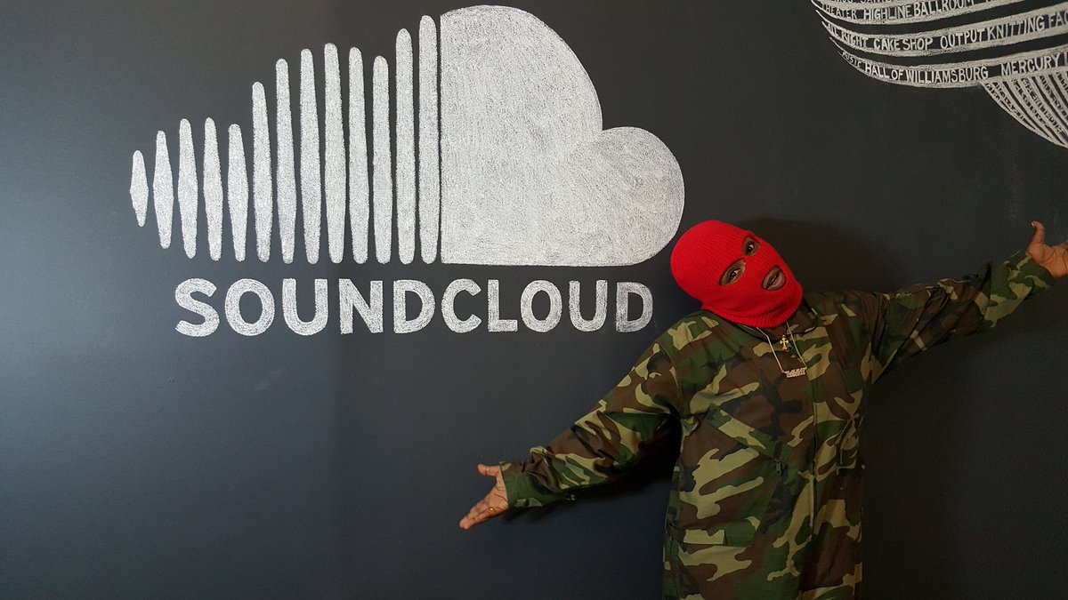 Everyone starts their career in music differently. Here's how @LeiKeli47 got her start.#SC60 bit.ly/28Sztyl