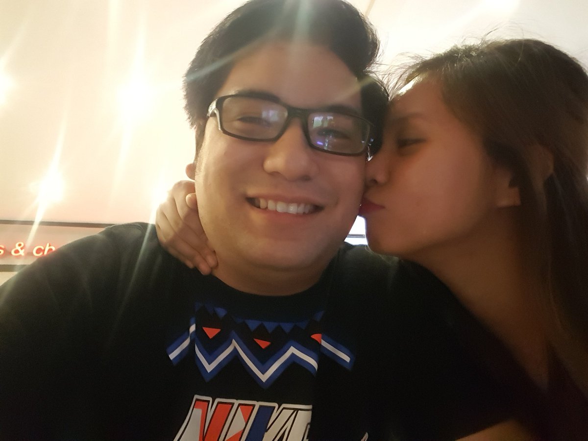 araabigael's tweet photo. PDA goes here! Thanks love! #spoiledgf #sickgf #herobf https://t.co/ZXte9vaPjf