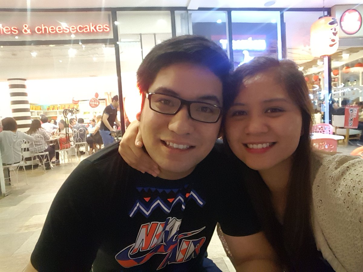 araabigael's tweet photo. PDA goes here! Thanks love! #spoiledgf #sickgf #herobf https://t.co/ZXte9vaPjf