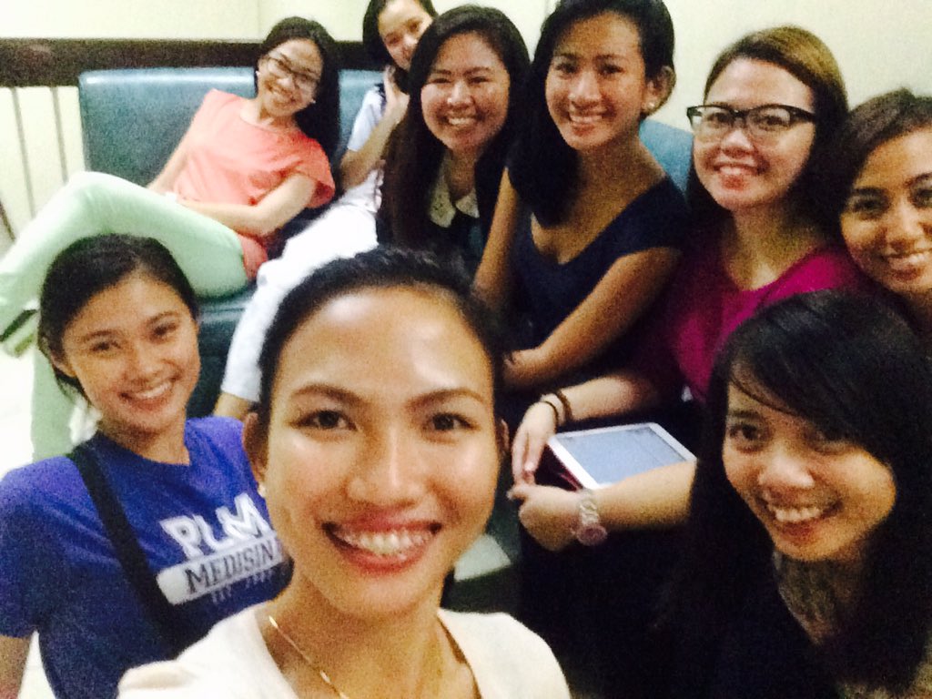 _KDPerry's tweet photo. Bonded with the beautiful sisses today! Too bad I'm too lola 👵🏽 to go on a 🍻 out with them. 😭#lolakristine #MUSSS https://t.co/9cv8Pt480O