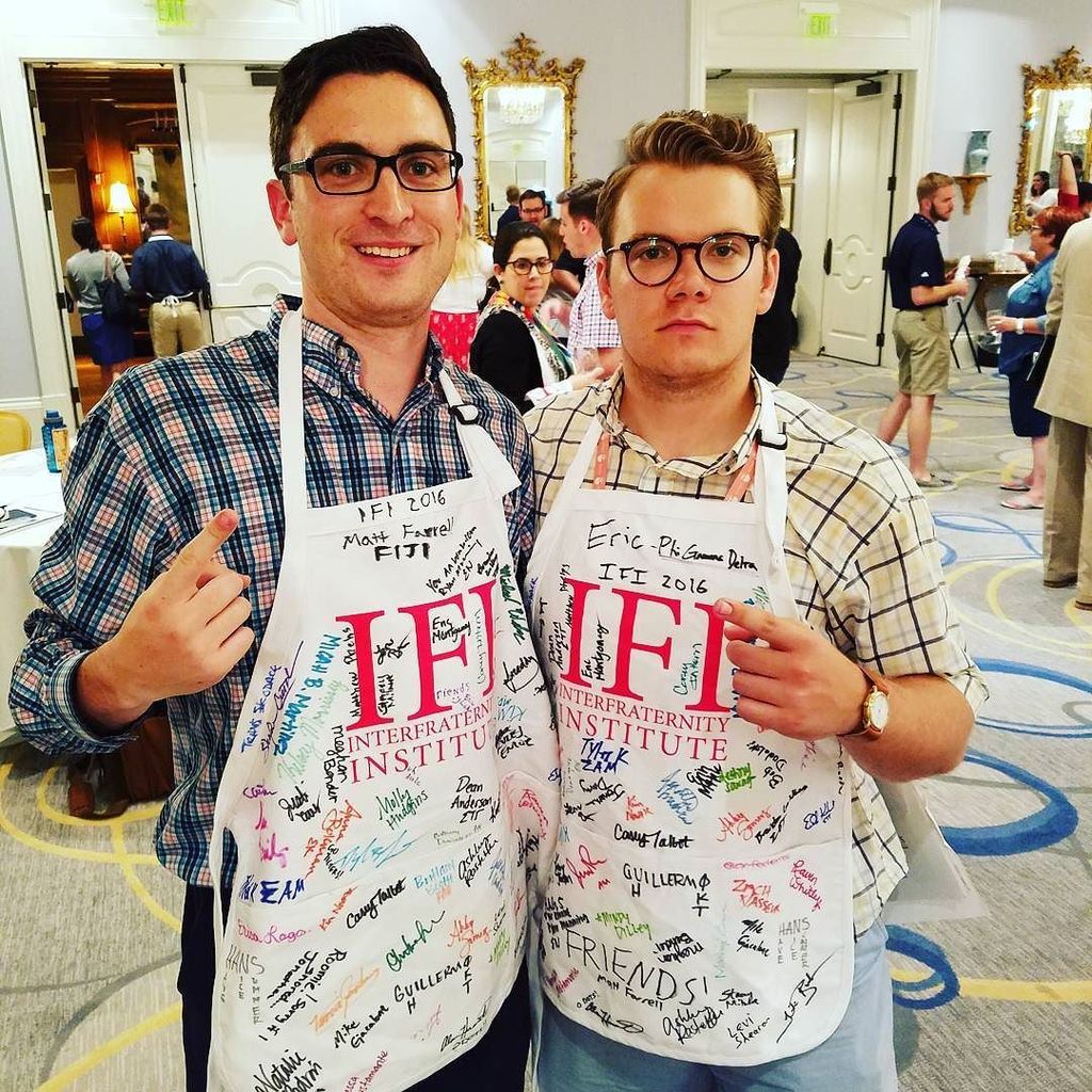BrotherEricL's tweet photo. FRIENDS + photo bomb #IFI16 #OrangeDots #Odotsornodots #1 #PhiGam https://t.co/fAXrR6vG0a https://t.co/sczZgLIMZc