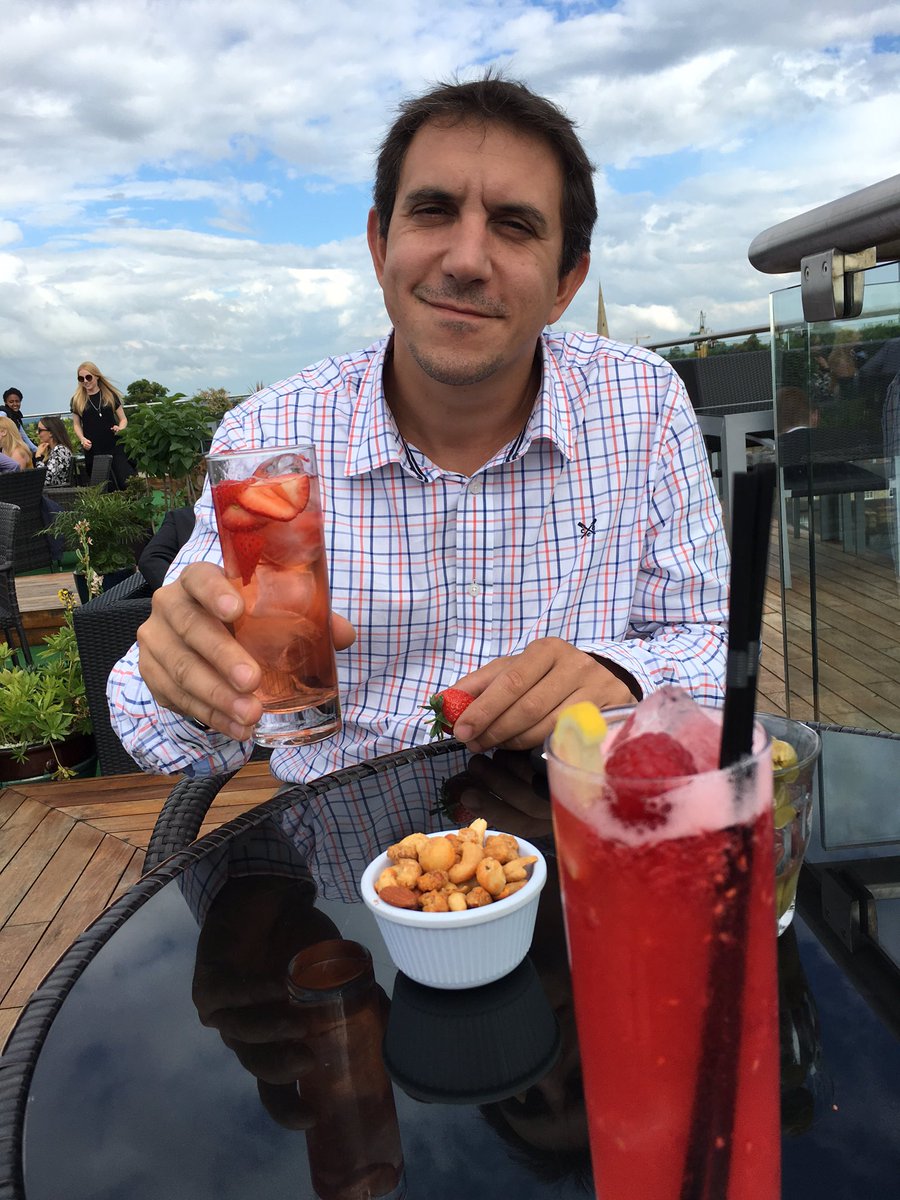 Belated birthday celebrations. @Varsity_Hotel <a href="/cedricbosi/">Cedric Bosi</a> #cocktailtime