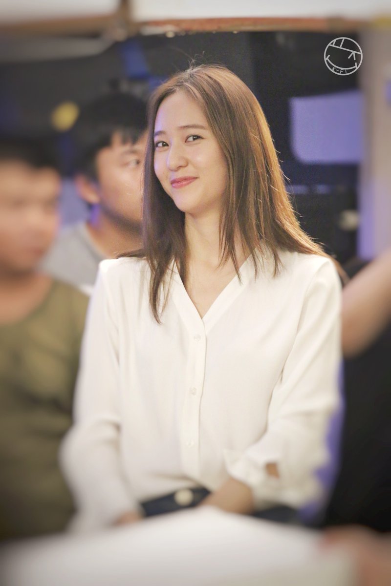 KrystalTHFans's tweet photo. 160621 KRYSTAL Graduation Season
©K-Fi郑秀晶个人站
https://t.co/iF9OqAYLLb
https://t.co/Yil2FfM4XX
https://t.co/6NH0FKk535 https://t.co/XfRbWstw32