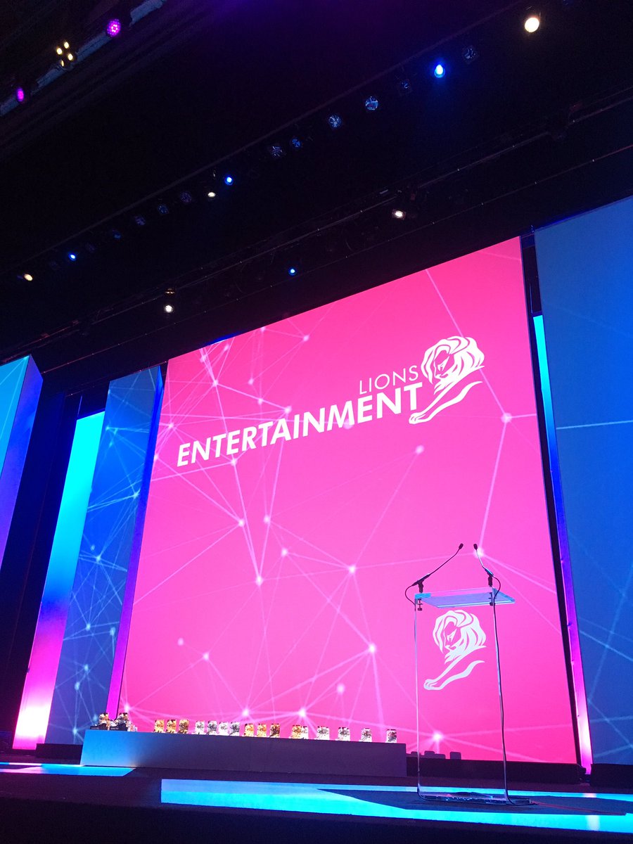 We're here and fingers crossed! <a href="/FredrikBond/">Fredrik Bond</a> shortlisted! 👏🏼👏🏼