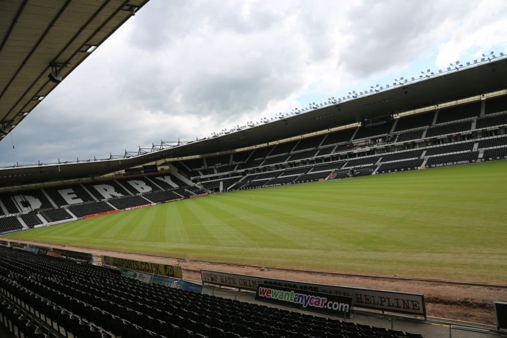 dcfcofficial's tweet photo. PITCH: The #iProStadium pitch got its first cut of the summer today ahead of the upcoming 2016/17 season 📸 #dcfcfans https://t.co/4GyTZ1e2dz