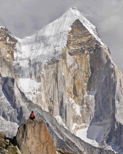 excitymx's tweet photo. Simply meditating… -Foto Vía: @jimmy_chin https://t.co/F5ZHL7mcL1