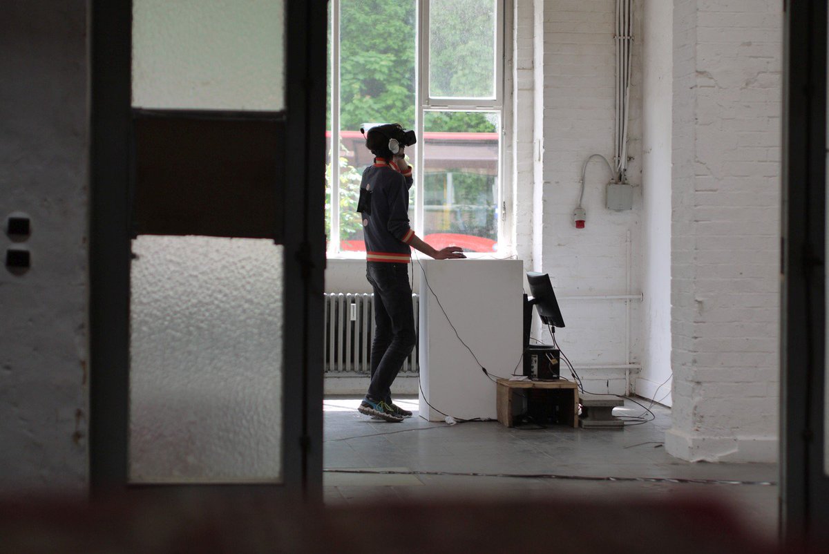 tinypalace tweet media