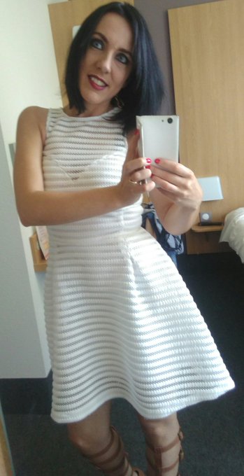 Bisous mes ch&eacute;ris bonne soir&eacute;e et surtout bon week-end !!! #weekend #BeforeClub #NGOT https://t.co/o<a href="/tag/weekend"class="tags"><span>#weekend</span></a><a href="/tag/ngot"class="tags"><span>#ngot</span></a><a href="/tag/beforeclub"class="tags"><span>#beforeclub</span></a>