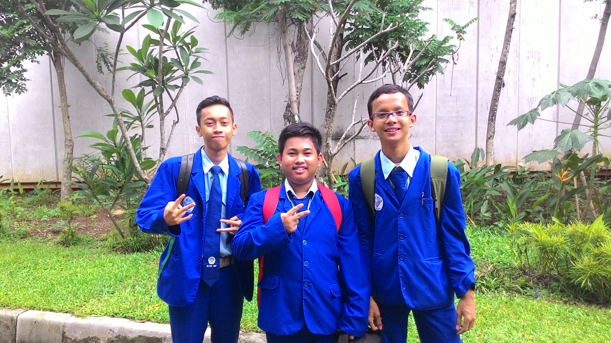 dims0702's tweet photo. #smk3perguruancikini
#bisnet https://t.co/QHEhzwgdf0
