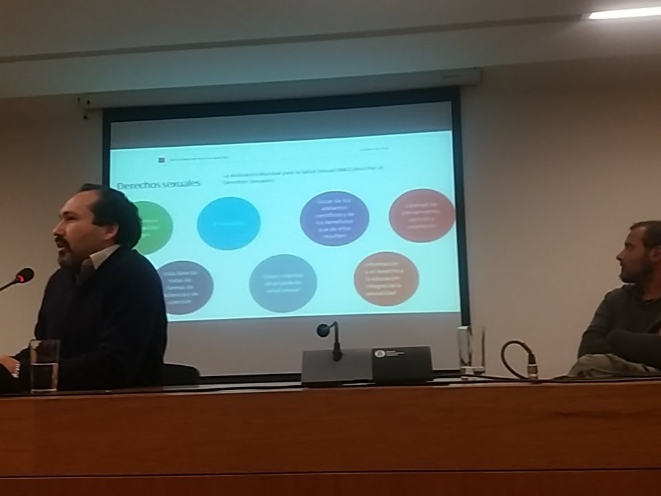 Senadis_RM's tweet photo. Panel Sexualidad, diversidad y cultura en #Incluye2016 @centroGAM https://t.co/0ymzsQbTqh
