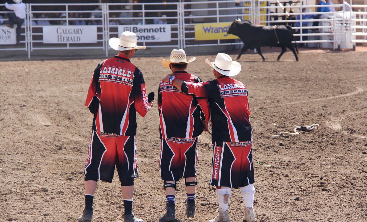 Did you remember to thank a Bull Fighter today? #BullFighterFriday #CSRodeo <a href="/ScottByrne72/">Scott Byrne</a>