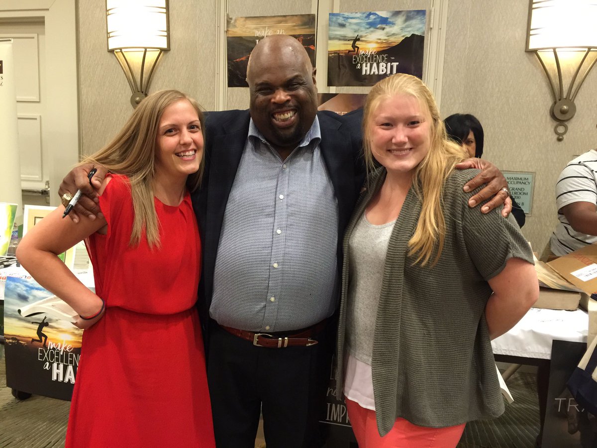 CounselorJB's tweet photo. Thank you @Rick_Rigsby! You have truly inspired me! #luckytohavemetyou #awakensummit2016 #OnceaCard https://t.co/MUkvqWQIfZ