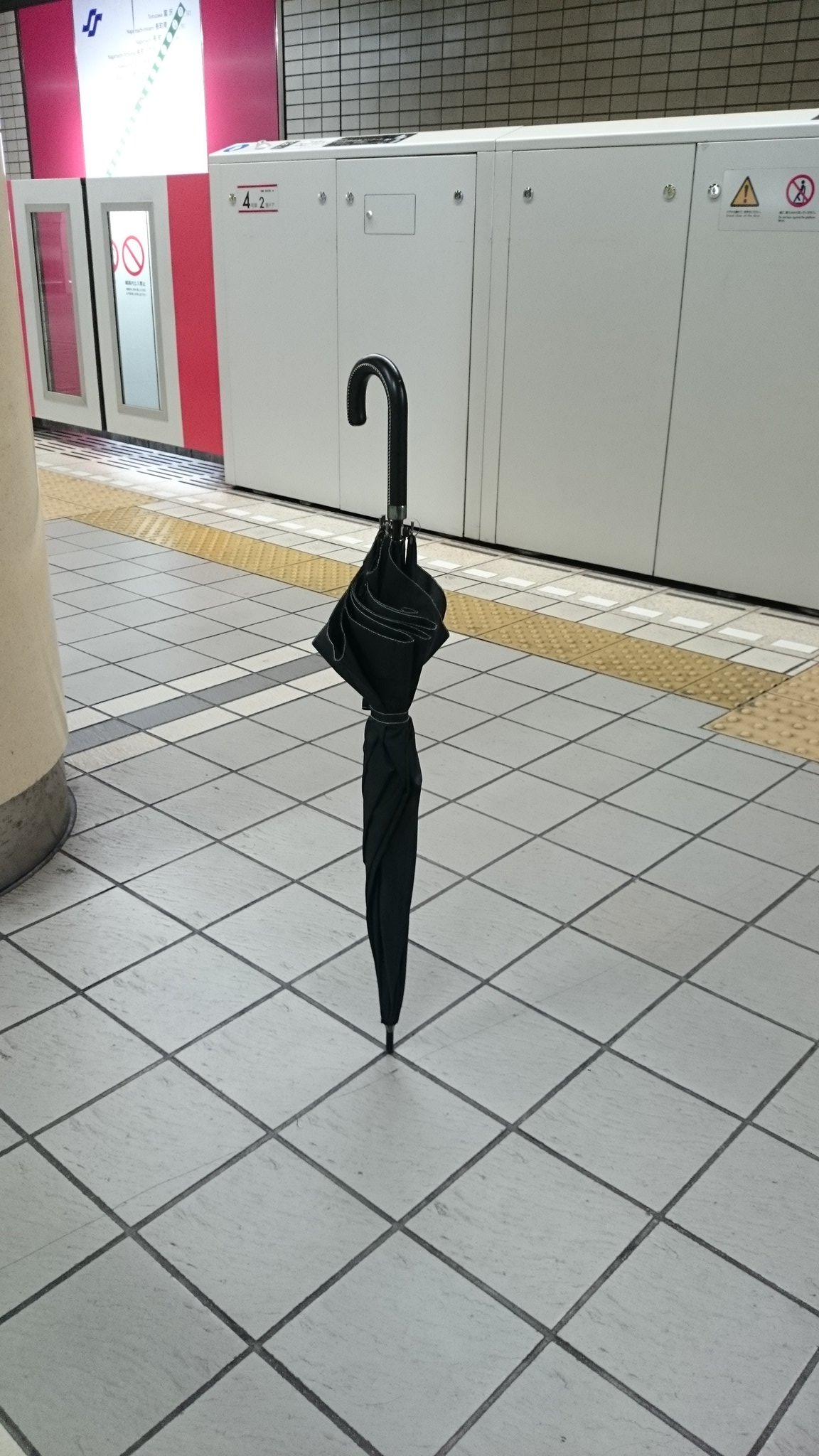 日本网民叠硬币绝活已到出神入化的境界 画面惊人呀!