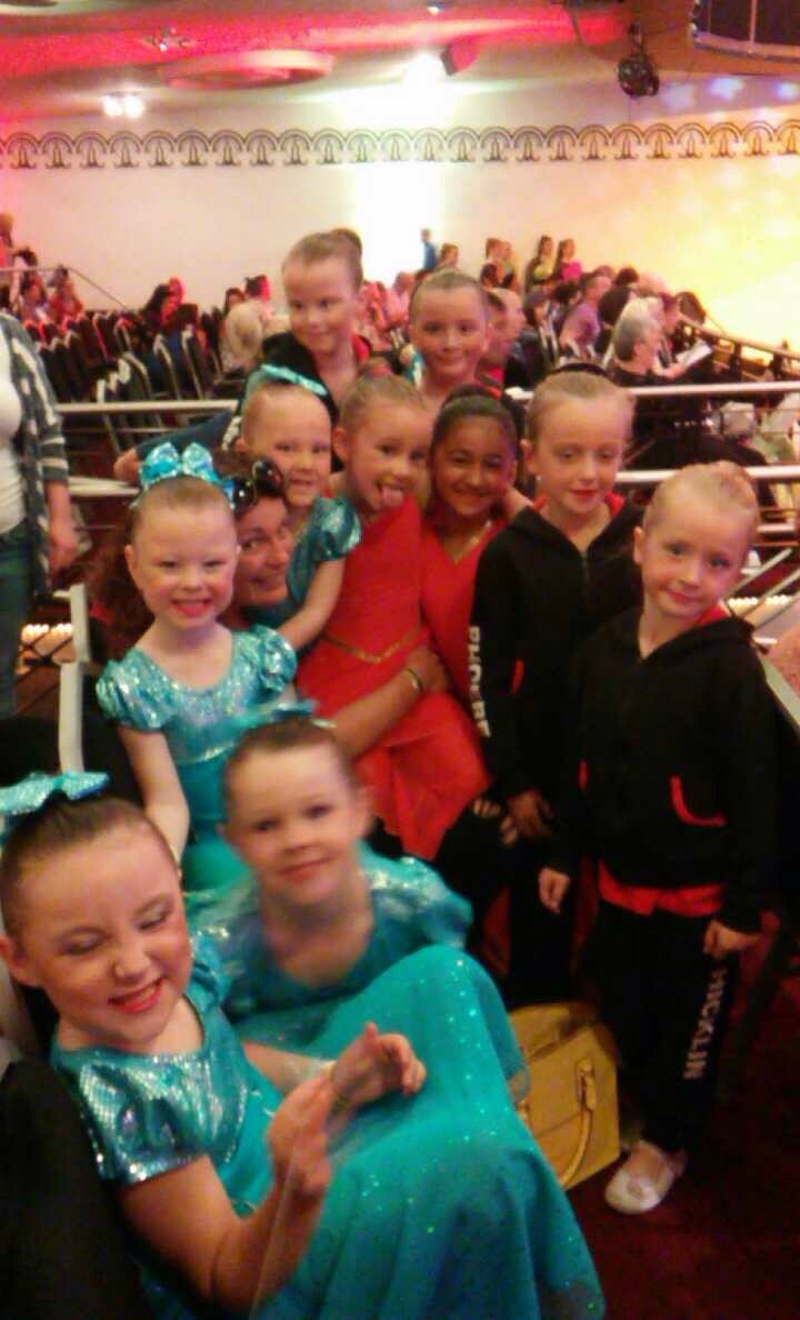 Sarahhurst1234's tweet photo. Cannot wait for tomorrow dance caper #makingmemories @Melwinter91 @DanceCaper @lauracato1801 @adicooper @amyteabag https://t.co/lA9nemhmmo