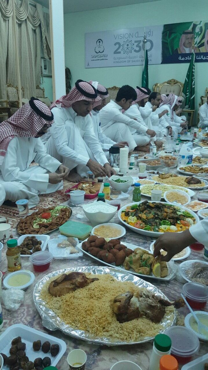 AT_SH_AR's tweet photo. الفطور الجماعي بالتأهيل الشامل بعرعر https://t.co/RKsLZFYlDS
