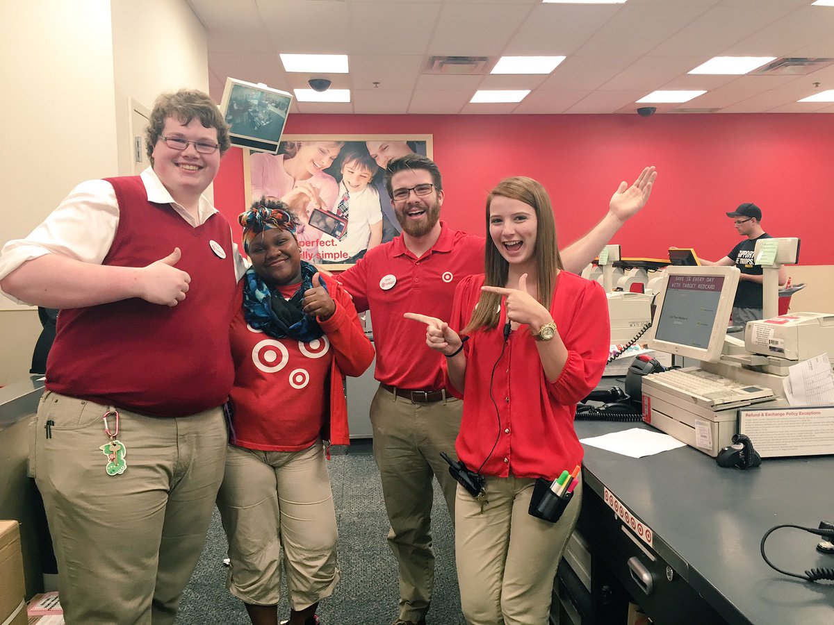 Awesome job TM Peter for helping the mighty midway make another weekly REDcard goal!!!! 🎉🎉 @TiffMisk @CristinErdman
