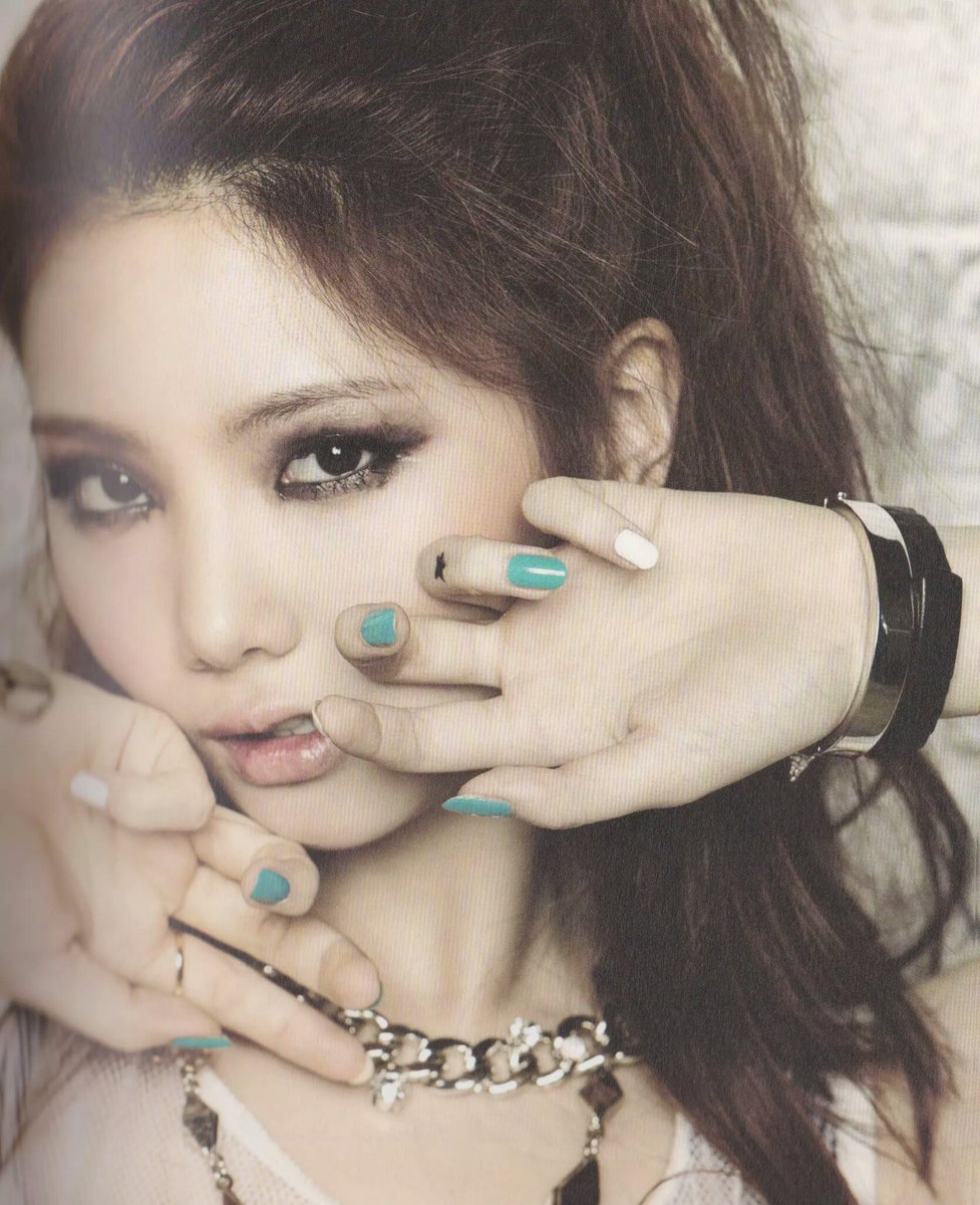 afterspics's tweet photo. ♡ kaeun first love era ♡ https://t.co/9ySEEYq3Td