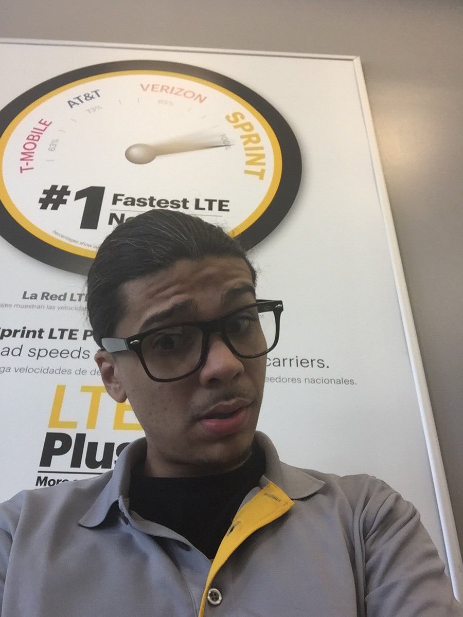 Wilmilias's tweet photo. Step up your mobile game at @Sprint The best service for #HALF our "competitors" Price @Sprint4NE #SprintSaysThanks https://t.co/E5C46KbyNa