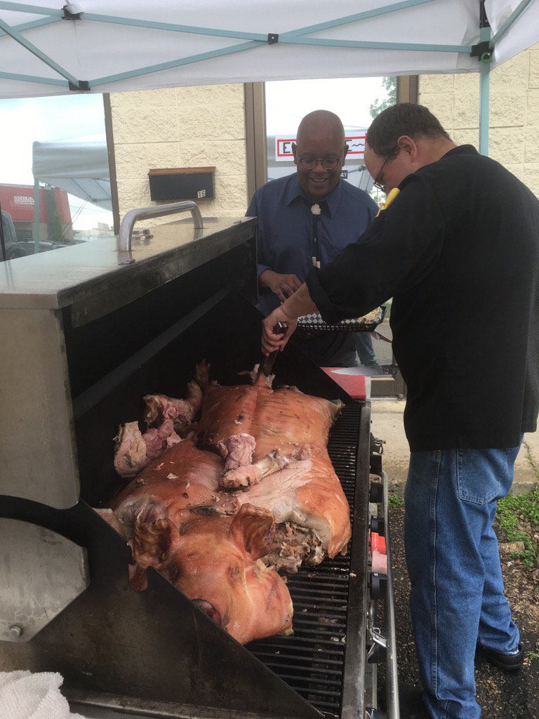 Beerfactory10's tweet photo. One of our regulars getting some pig on @Beerfactory10 #pigroast https://t.co/Tn7DLROkn7