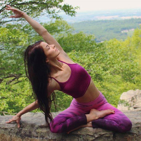 hardtailforever's tweet photo. If it doesn’t challenge you, it doesn’t change you. #Strength #HardTailForever @odettehughesyoga https://t.co/QSQ83jcZFC