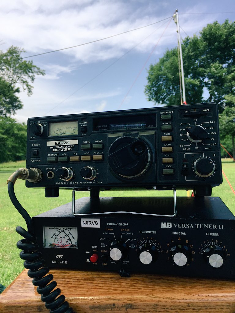 rscrivener's tweet photo. Setting up one more time before #fieldday #hamradio #icom #portableoperations #ARRLFD https://t.co/CGdd0IZByz