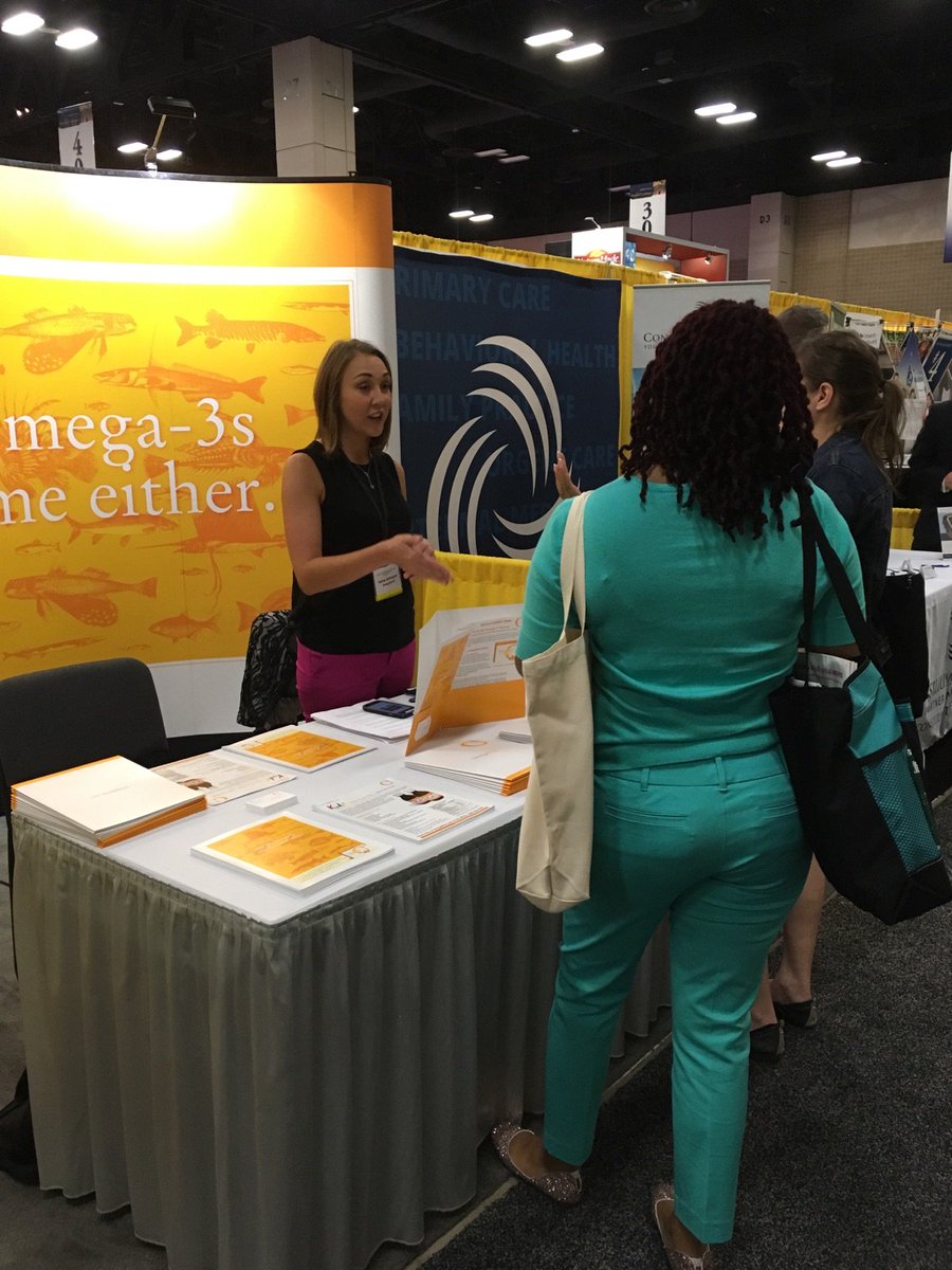 OmegaBrite's tweet photo. Having a time meeting all the attendees at @AANP_NEWS #AANP16 National Conference. Come Say hi #Booth127 #OmegaBrite https://t.co/wb00RtE9UQ