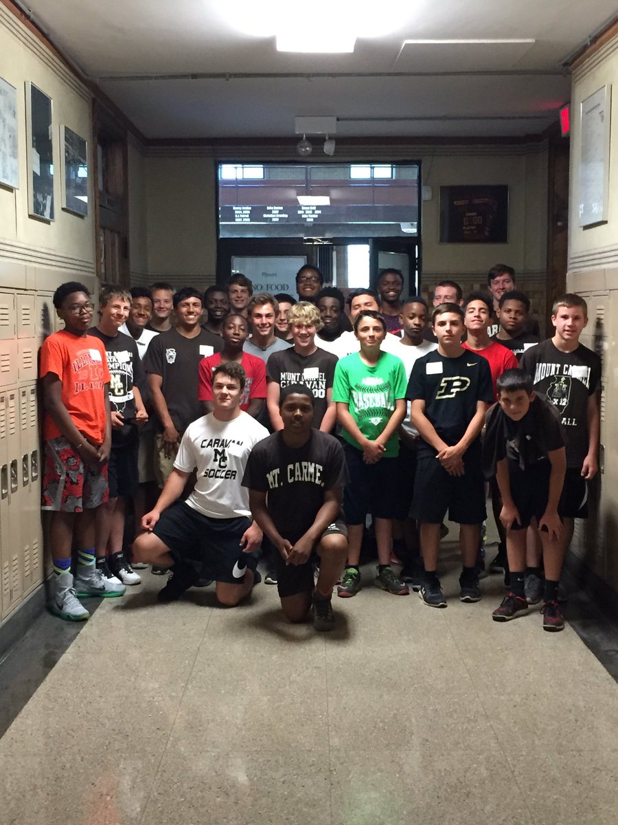 MountCarmelHS's tweet photo. Future @MountCarmelAlum entering Alumni Gym #ExpeditionMC #WeAreMC https://t.co/ZA6jKfyaco