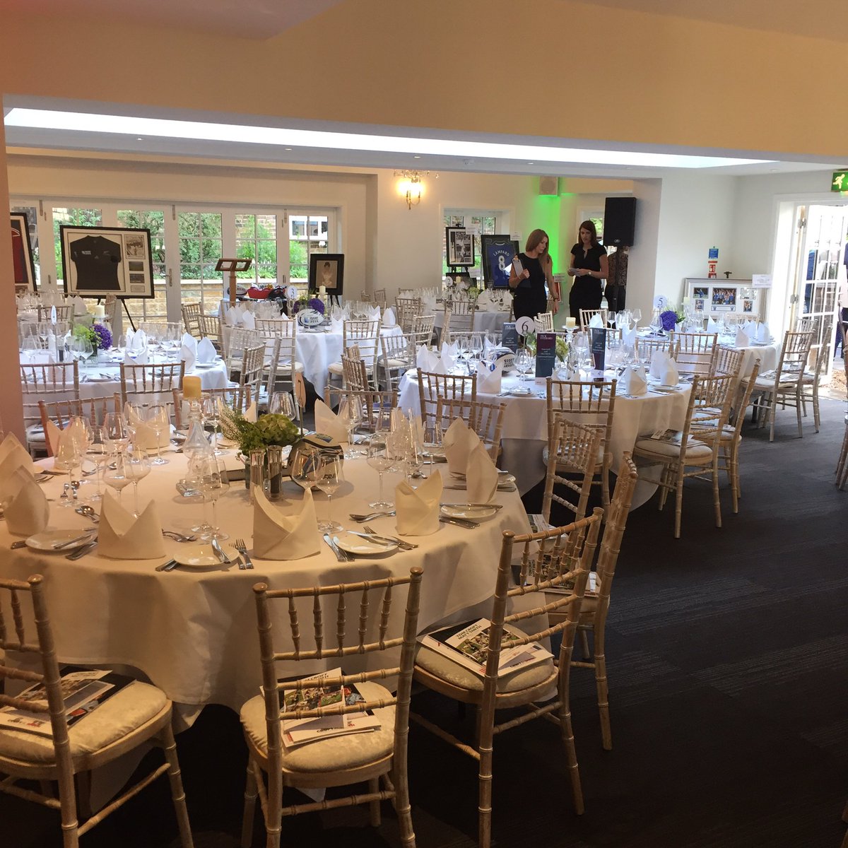 CroftSmithTest's tweet photo. Room looking good at The Falcon Hotel Uppingham for tonight's event https://t.co/b6njqBGnWB