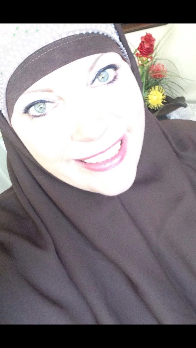 Alhamdullilah's tweet photo. When it's jummah in Ramadan, alhamdullilah!!! #ramadan #jummah #americanmuslimah #feelingthenoor https://t.co/Y1styxJb8X