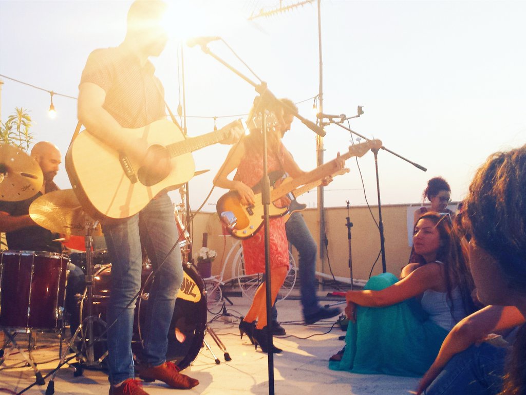 Tonight's gig just started, with Dustbowl! 🎤 

#sofarathensgreece #sofarsounds