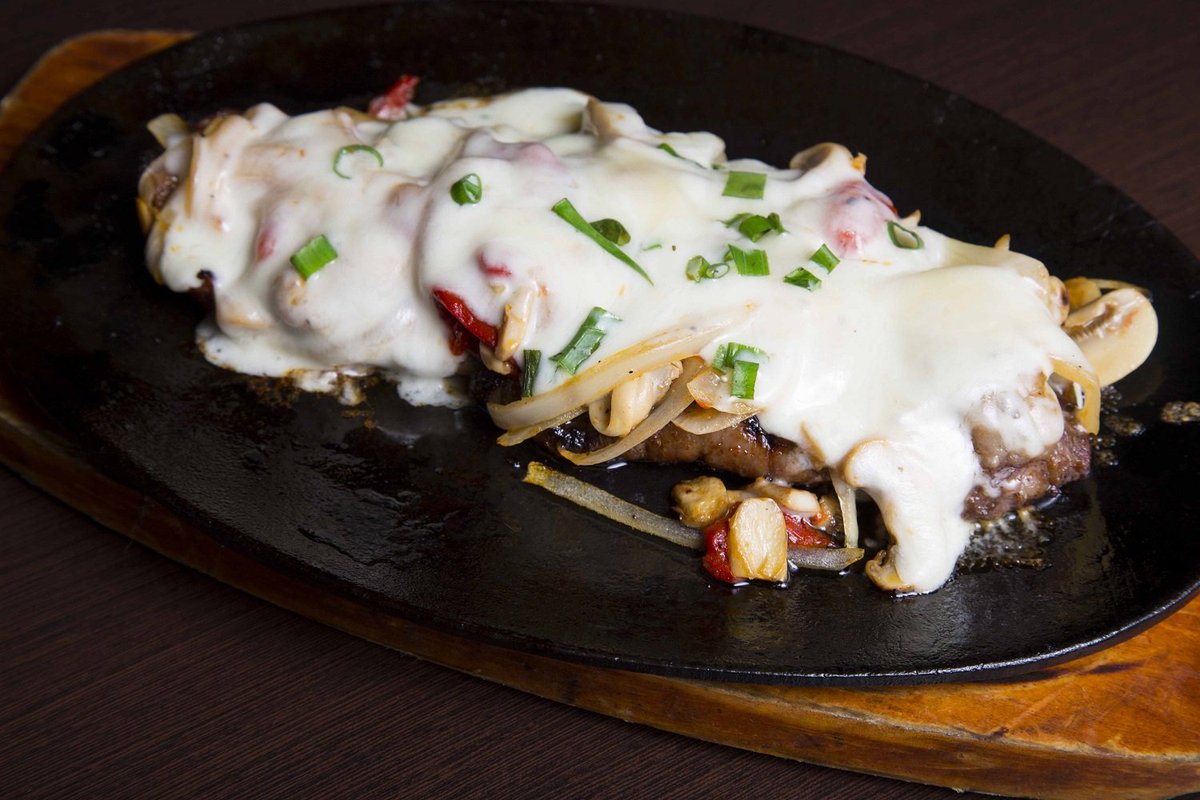 flamasgrillpty's tweet photo. ¡Vamos! Hoy es viernes de New York Gratinado y lo sabes. ��😎
#FlamasGrill #BrisasDelGolf #PTY https://t.co/bevrVciUBV