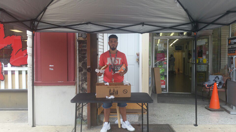 zero_virus's tweet photo. #BoostTakeover #BOOSTLOVESYOU #PhillyEvents we are here at 5th st. Let's bring some in!!!! https://t.co/dV4Tr1PpjG