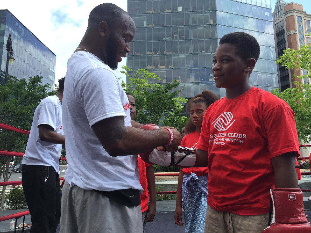 LorinChvotkin's tweet photo. members of @FBRNation worked out with @trboxing's @YesIndeed_Reed today at #OlympicDayDC @BGCA_Clubs @DCSportsEnt https://t.co/PUZbkUkqoi