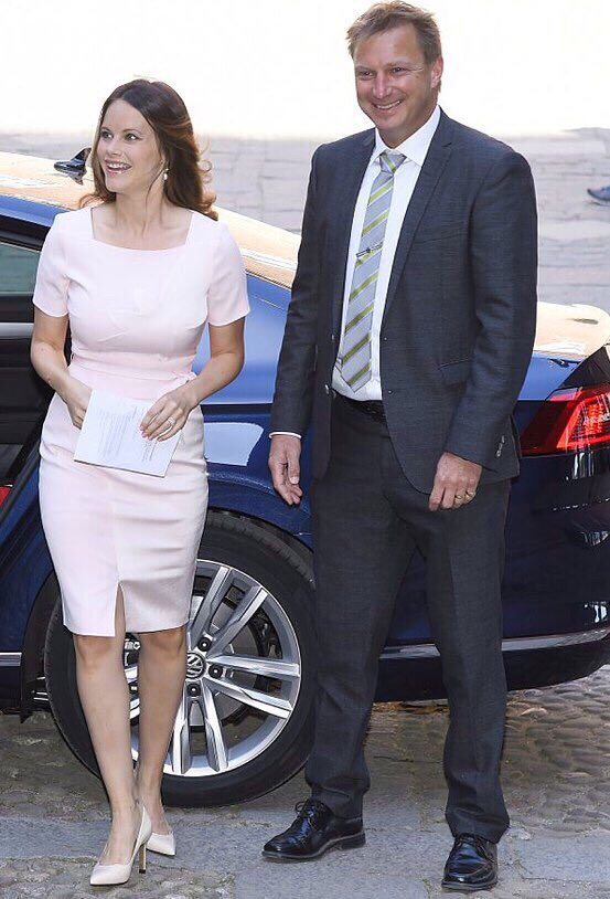 LoveRoyals4ever's tweet photo. #PrincessSofiaOfSweden
#DuchessOfVarmland 
June 14 ,

Part 3 https://t.co/tQQtwy5fCN