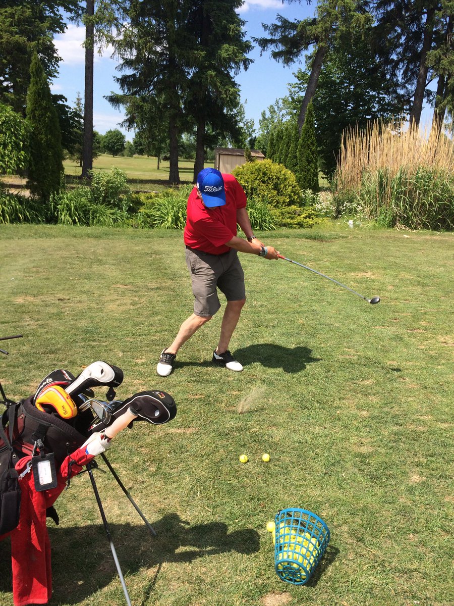 _4Randy's tweet photo. One more day! Billy's out practicing, are you? See everyone at registration tomorrow at 11 #4Randy https://t.co/waWdJ3g46x