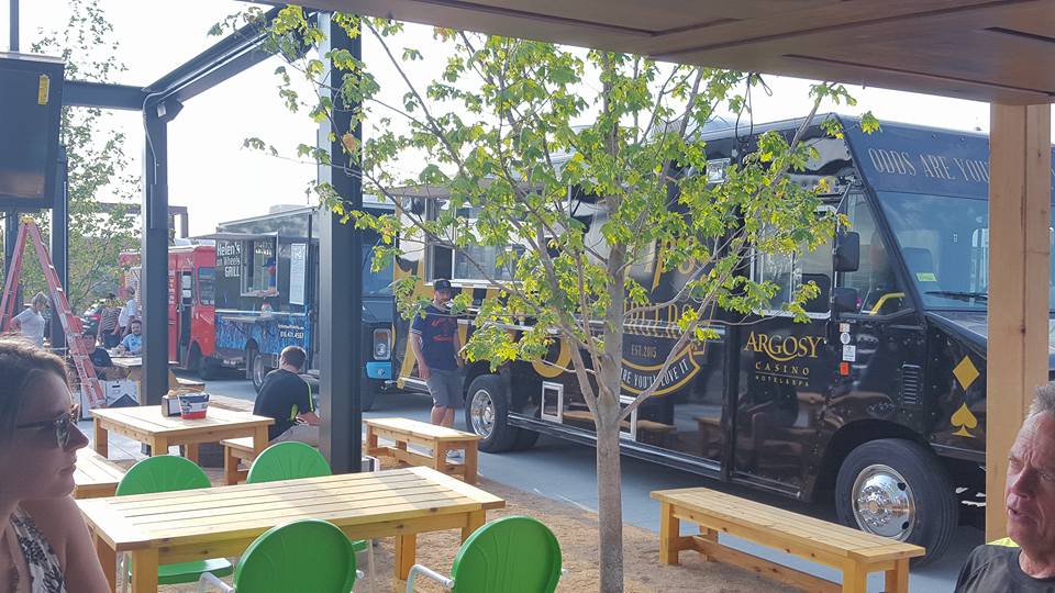 PipsBurgersKC's tweet photo. Grab a friend (or a few) and join us today and tomorrow 5pm-9pm at Chicken N Pickle. https://t.co/LCkEQ0QNMc https://t.co/COZMHioYnA