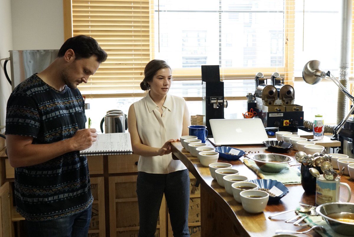 SustHarv's tweet photo. Thanks to Steve of @tinkercoffeeco for stopping by to cup at our Portland HQ! #SHCuppingLab #RelationshipCoffee https://t.co/UXrKsaMKBM