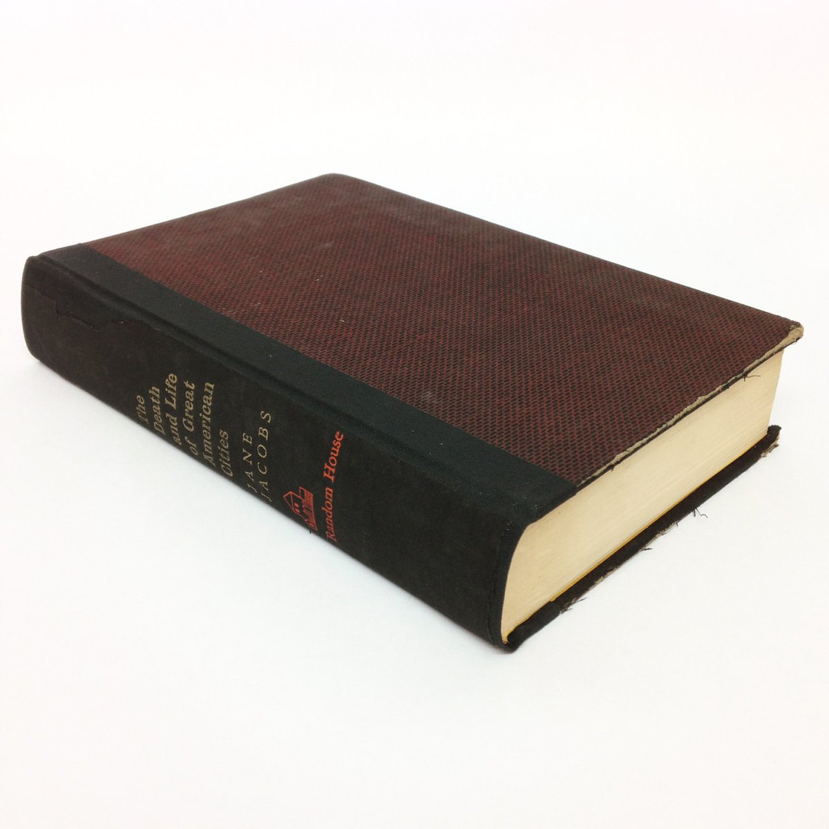 wbookbinding's tweet image. #beforeandafter #bookrestoration #bookbinding 📔✨