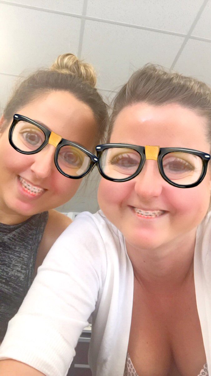 itsmthompson's tweet photo. Staying focused on a Friday ππ€π€ #reallyattractive @jessmler https://t.co/mbdt8JyLNt