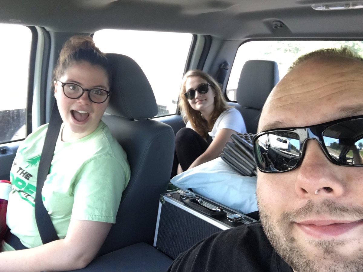 MrRory's tweet photo. Traffic jam! @CAP_SOCS https://t.co/zD72JUTl0b