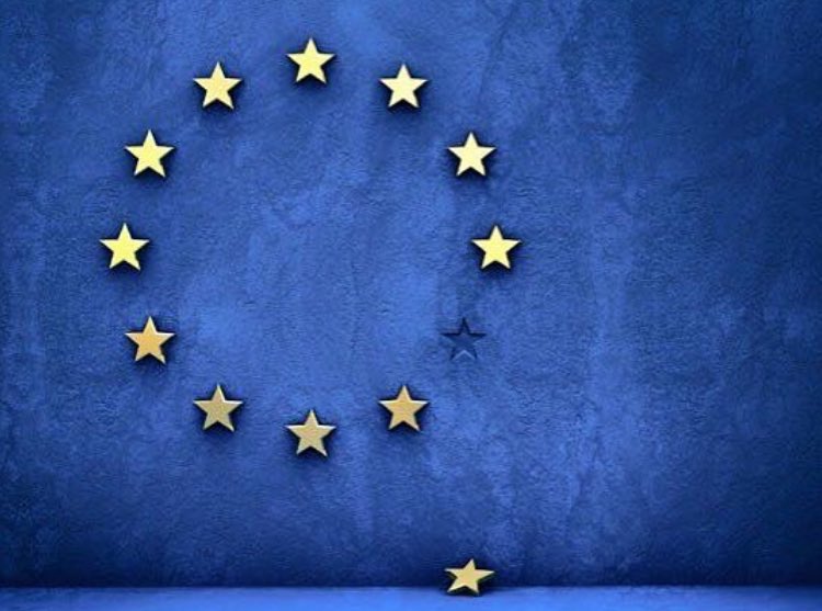 GabyAlcivar7's tweet photo. #Brexit by @ArtSheepMag https://t.co/wKj7NTXBgq