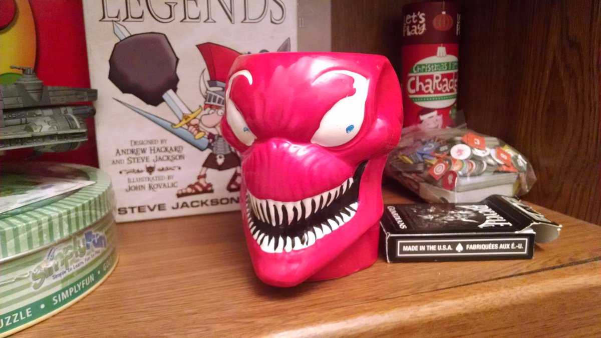 DTLPodcast's tweet photo. And heeeeeeere's Carnage! Don't understand? Listen to the Mystery Men episode, it will change nothing. #DTLPodcast https://t.co/yjrDHjAd0f